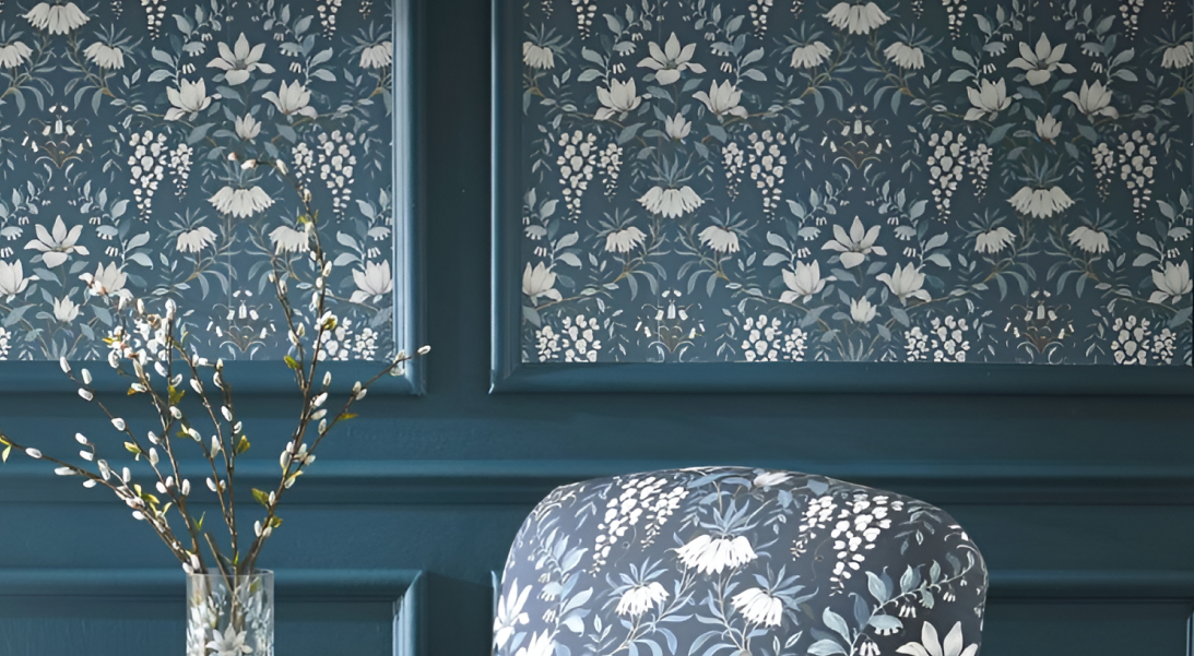 Classic navy floral wallpaper from la signature collection